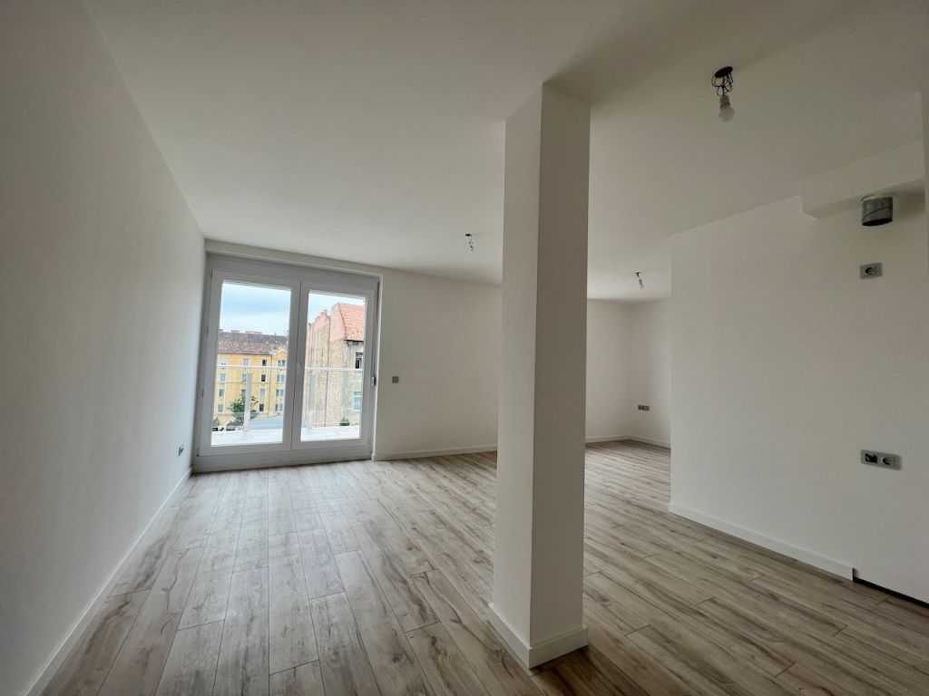 Eladó 30.86 m2 lakás - Budapest XIV.