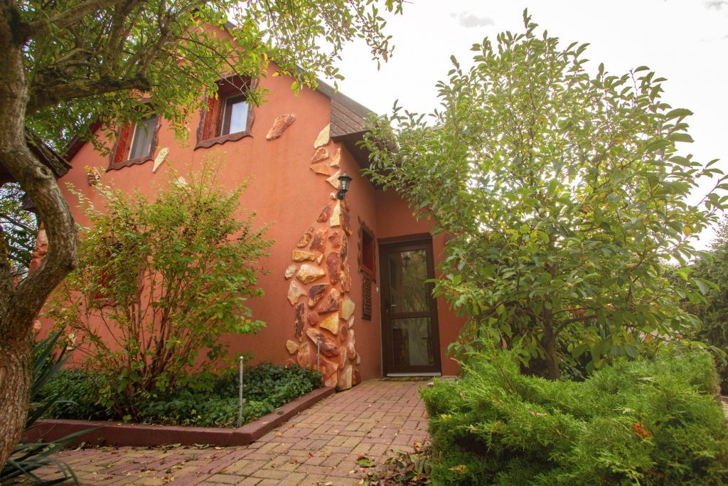 Eladó 500 m2 ház - Debrecen