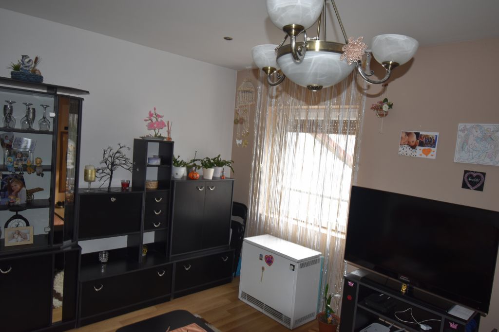 Eladó 66 m2 lakás - Dunaföldvár