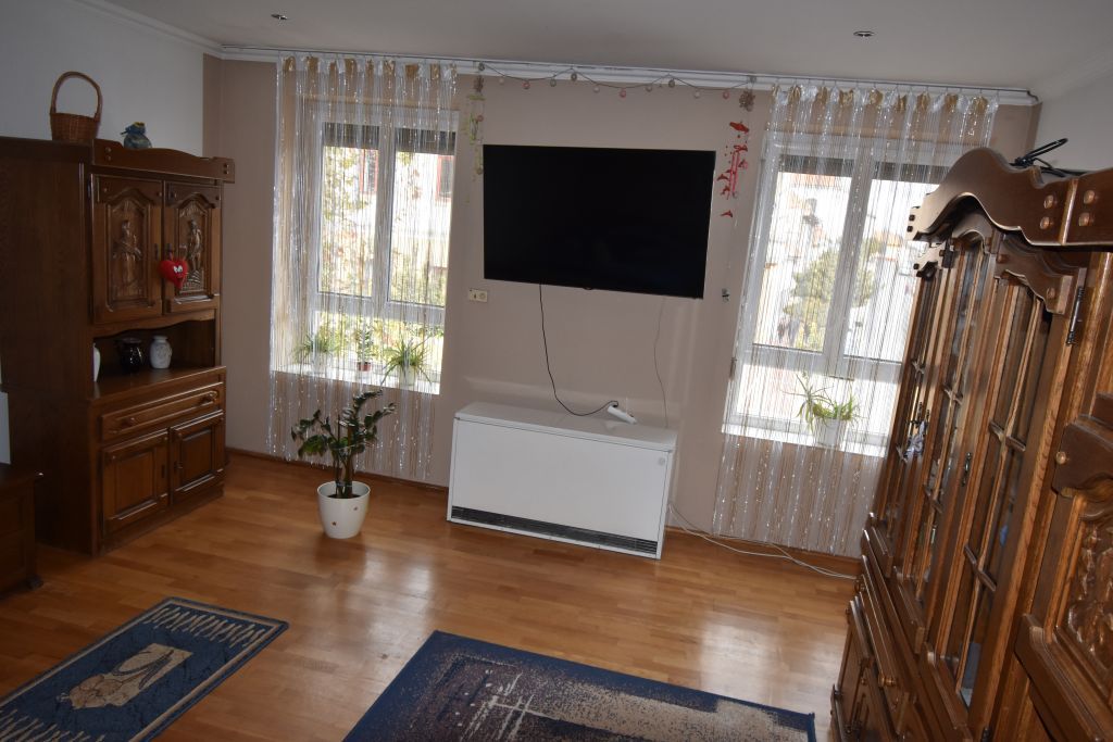 Eladó 66 m2 lakás - Dunaföldvár