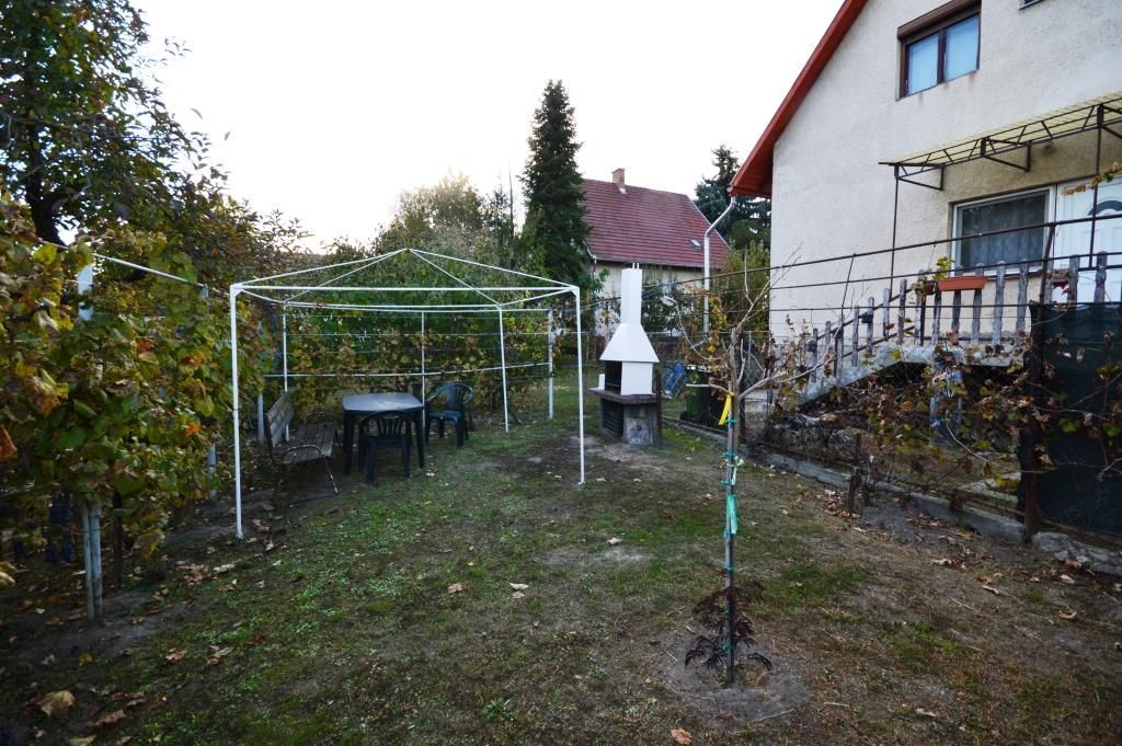 Eladó 106 m2 ház - Ercsi